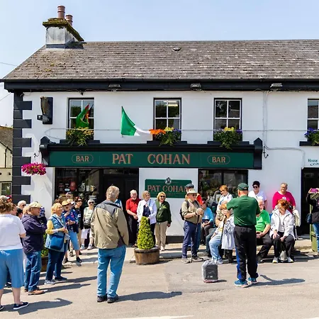 فندق مبيت وإفطار Michaeleen's Manor كونغ