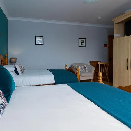 Michaeleen's Manor Bed & Breakfast