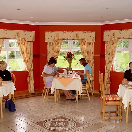 Michaeleen's Manor Bed and Breakfast 4*