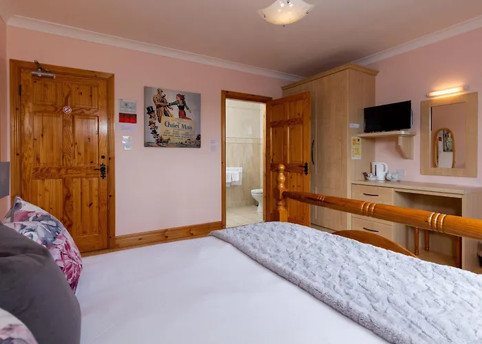 Michaeleen's Manor Cong