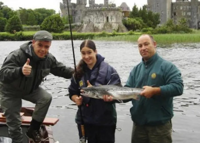 Michaeleen's Manor Bed & Breakfast Cong